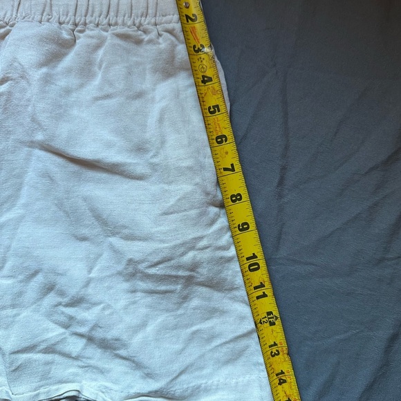 H&M Cream High Waist Shorts Linen Size Medium - Picture 5 of 8